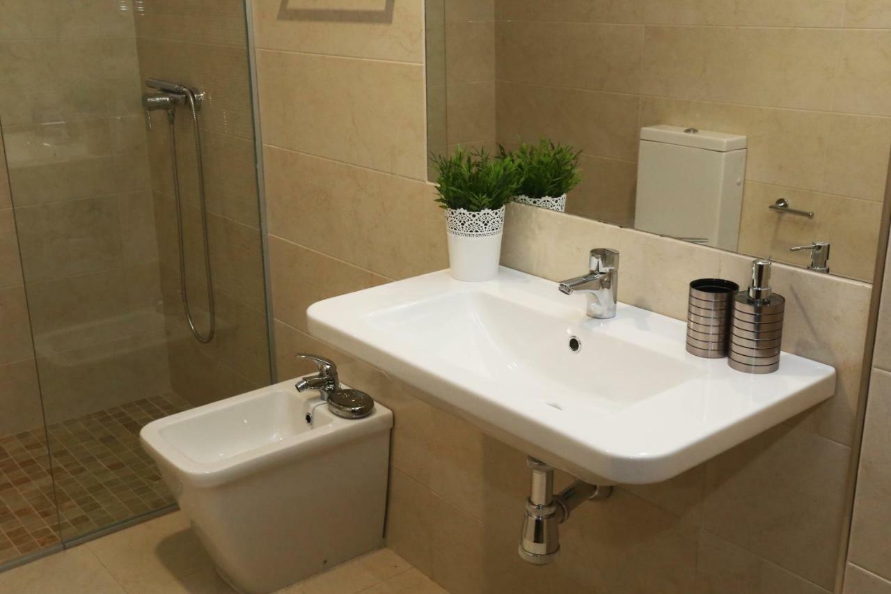Apartamento turisticos Puente Romano P3 1-A Salamanca Bagian luar foto