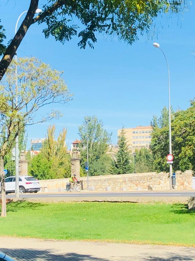 Apartamento turisticos Puente Romano P3 1-A Salamanca Bagian luar foto